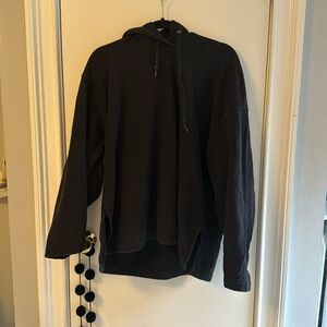 Uniqlo Black Hoodie 40